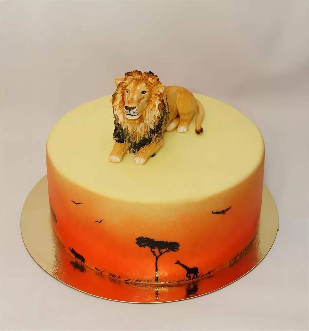 Торт лев мальчику. Муссовый торт со львом. Торт Король Лев с львицей мужу. Торт Симба Король Лев для мальчика. Торт Львенок.