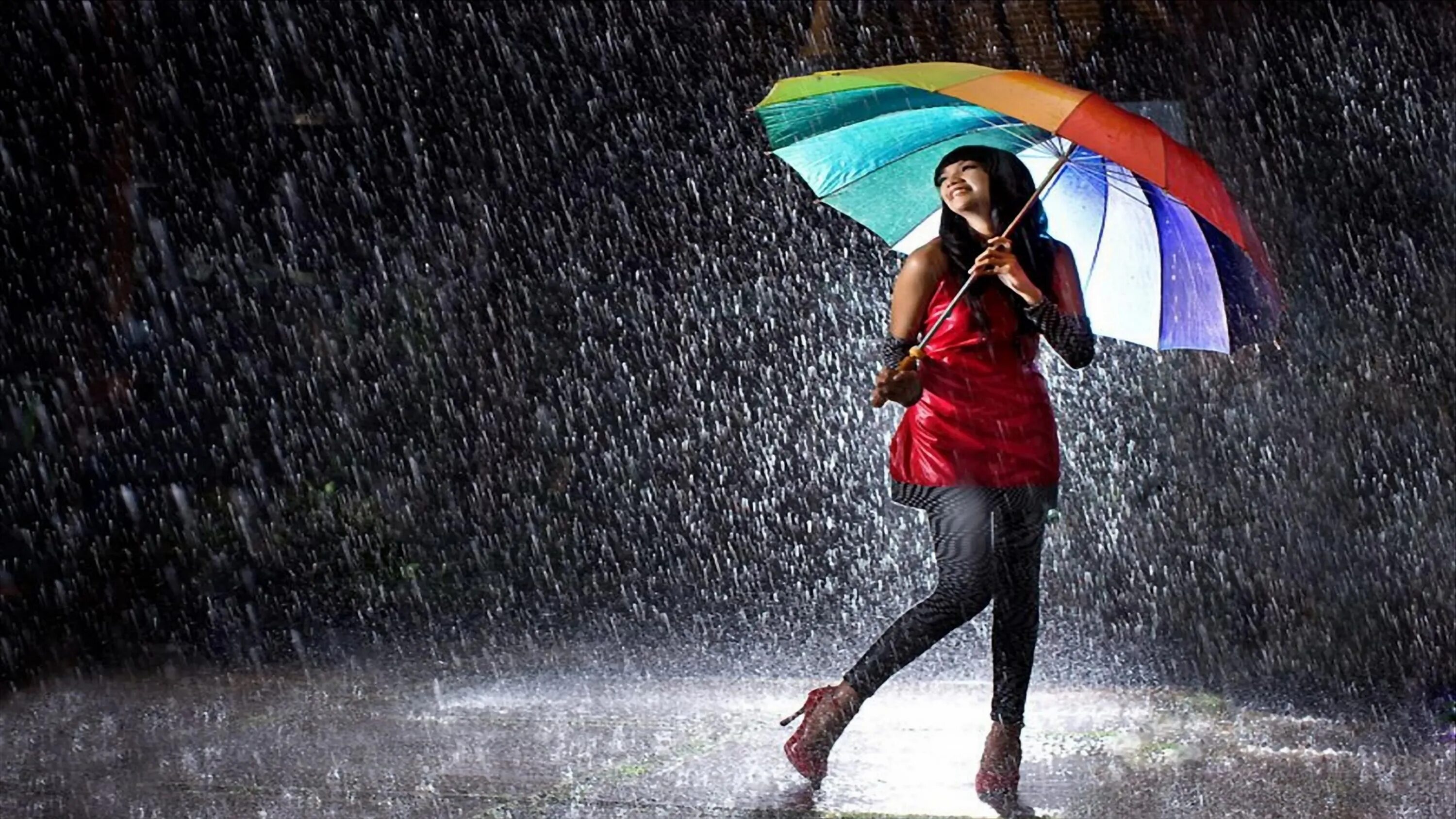 Org rain. Девушка под дождем. Девушка с зонтом. Девушка с зонтом под дождем. Девушка с красивым зонтиком.