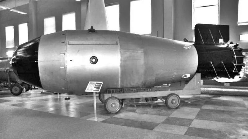 5 октября 1961. Царь-бомба (ан602) – 58 мегатонн. Термоядерная Авиационная бомба ан602. Царь-бомба ан602 Оленегорск. Царь бомба СССР.