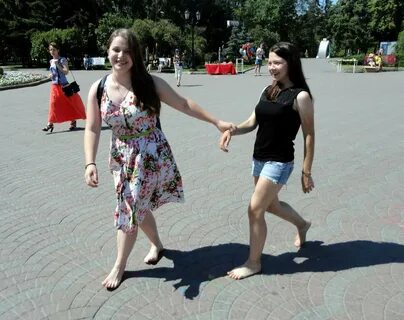 Босиком песнь