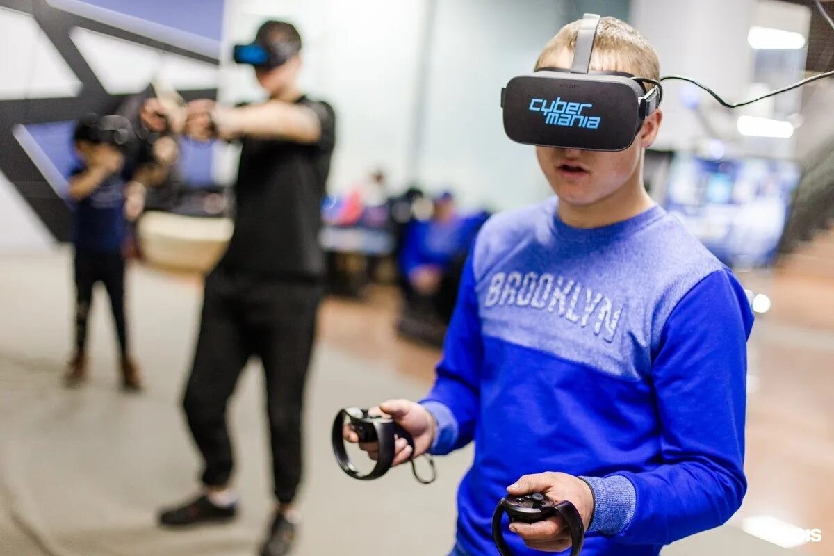 Vr шлем плейстейшен. Виртуальная реальность в видеоиграх. Portal vr arena. Virtual reality gaming center бахрейн. Genesis vr, астрахань.