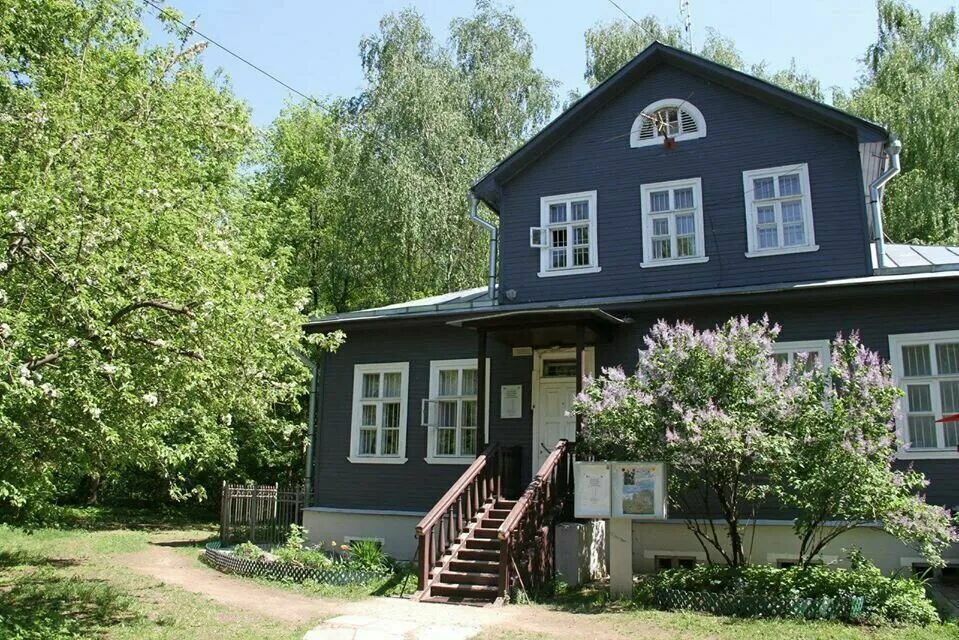 паустовского (москва). московский литературный музей-центр к. дом-музей к. музей паустовского в тарусе. дом музей паустовского.