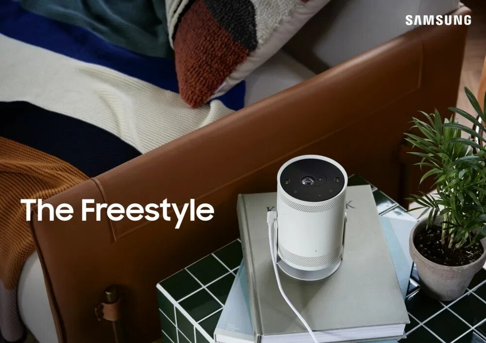 Проектор the freestyle. Samsung Freestyle Projector. Проектор от самсунг Freestyle. Портативный проектор фристайл от Samsung. Портативный проектор самсунг.