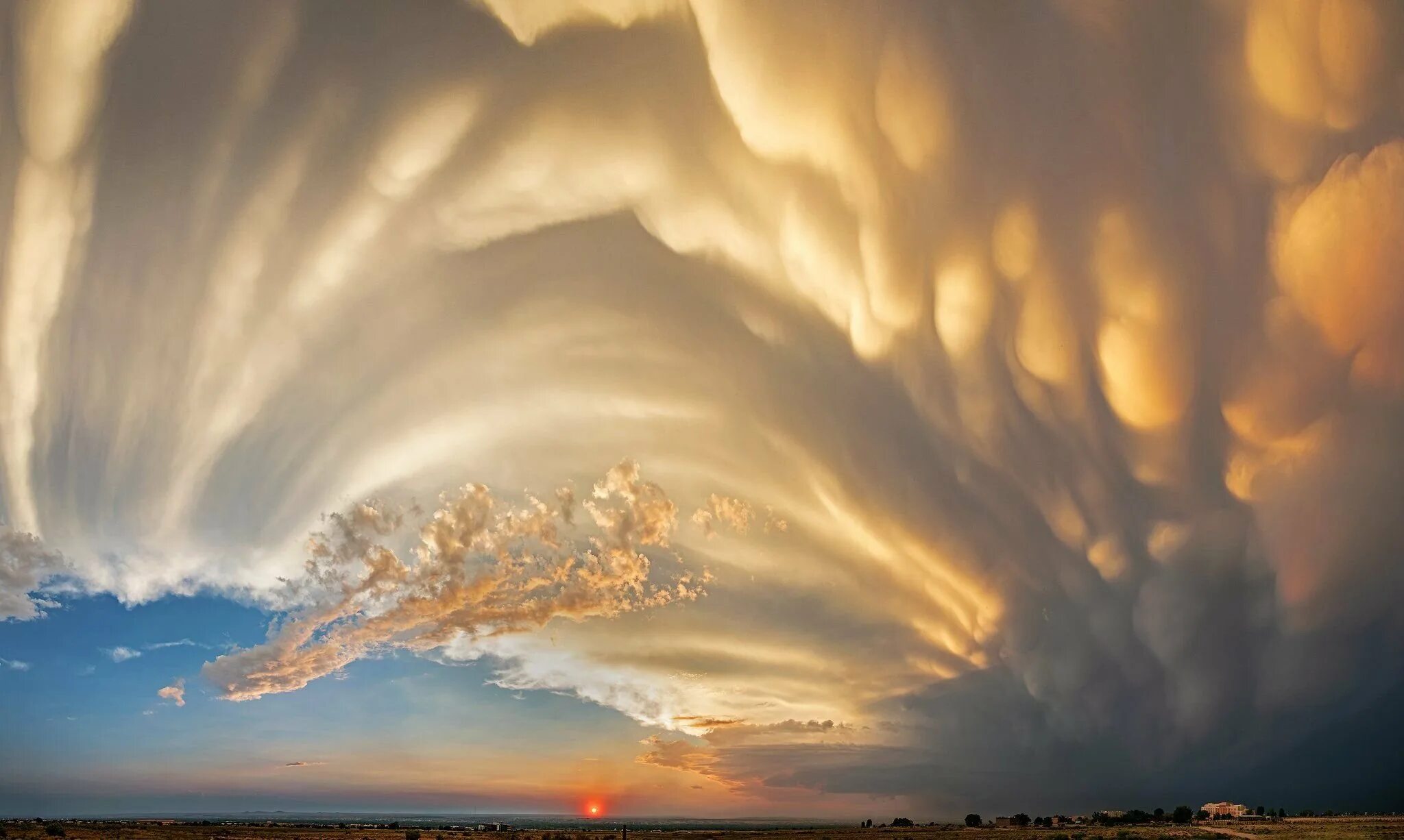 Небо тучи. Южная дакота торнадо. Площадь грозового облака. Площадь грозового облака. Ураганные тучи.