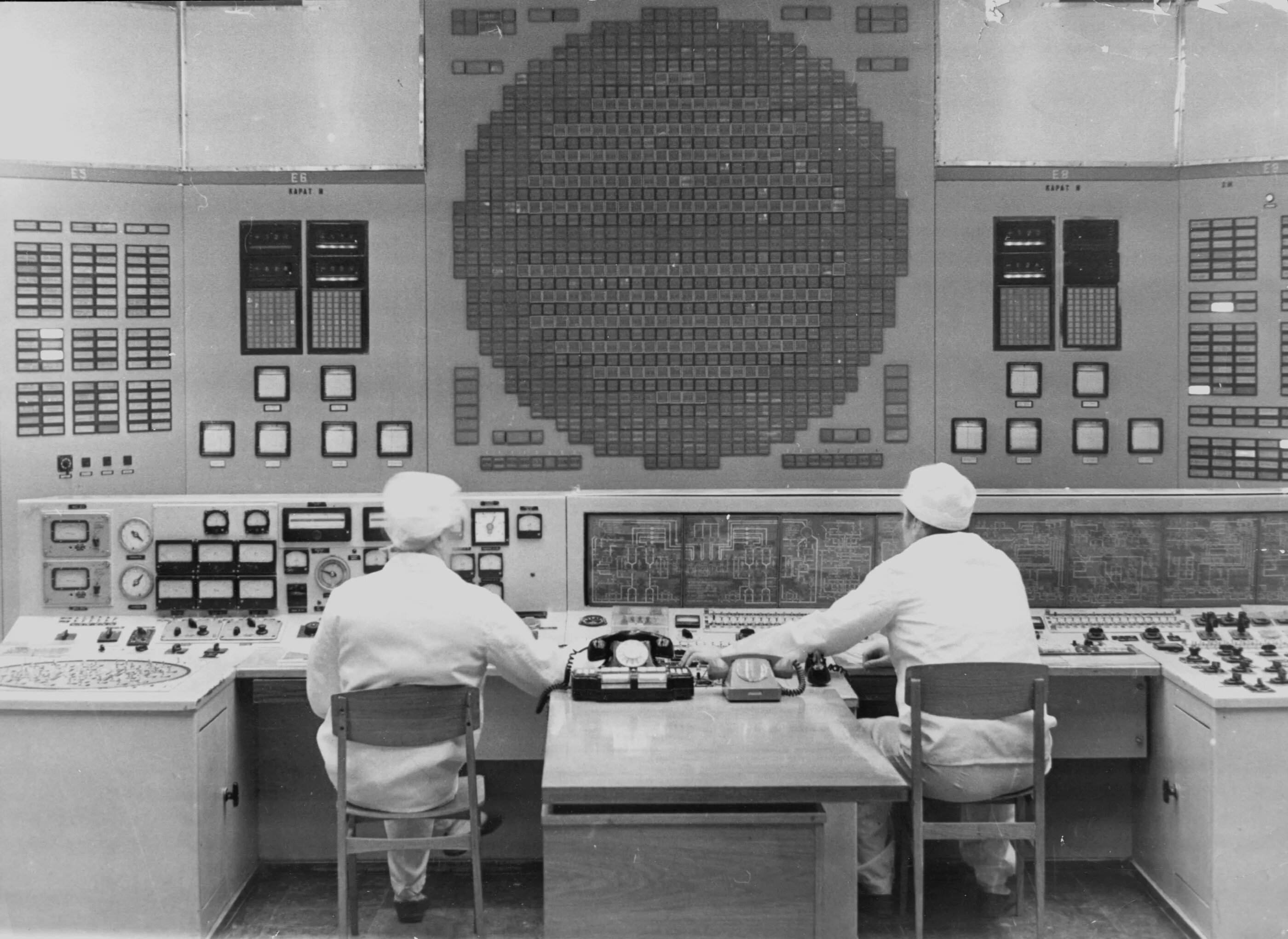 Аэс союз. АМБ-100 И АМБ-200. Белоярская АЭС АМБ-100. АМБ-200 реактор. АМБ-100 реактор.