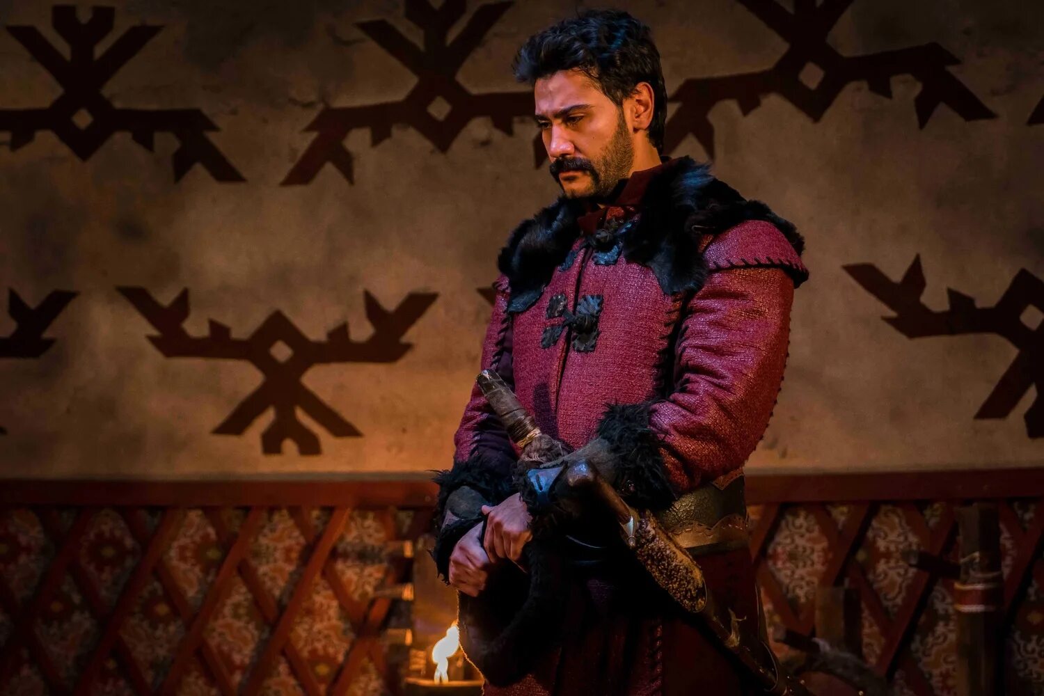 Воскресенье эртугрул. Селджан эртугрул. Энгин алтан воскресший эртугрул. Воскресенье эртугрул. Воскресший эртугрул.