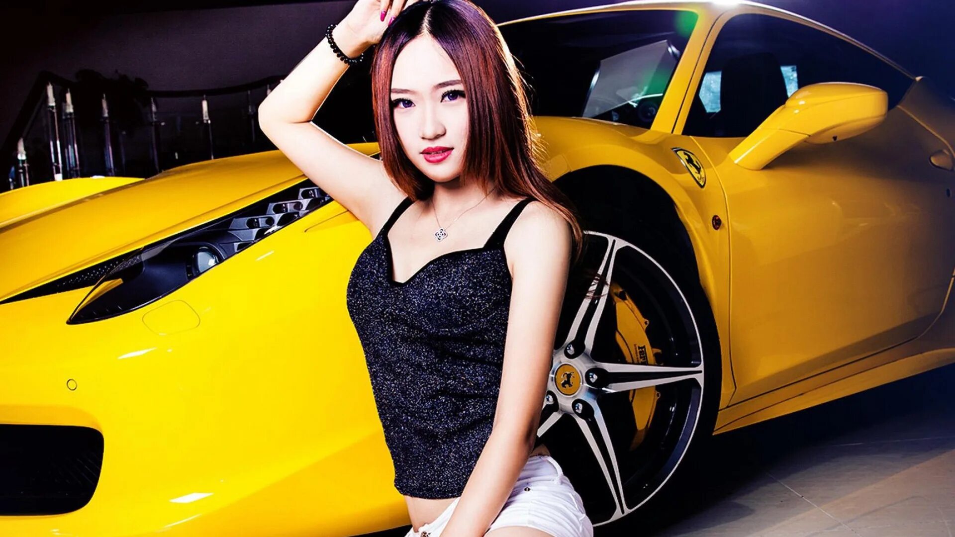 Ауди и девушки. Фигурки для диорамы 1 18. Красивые девушки на автошоу. Model kit cars. Красивые девушки и автомобили.