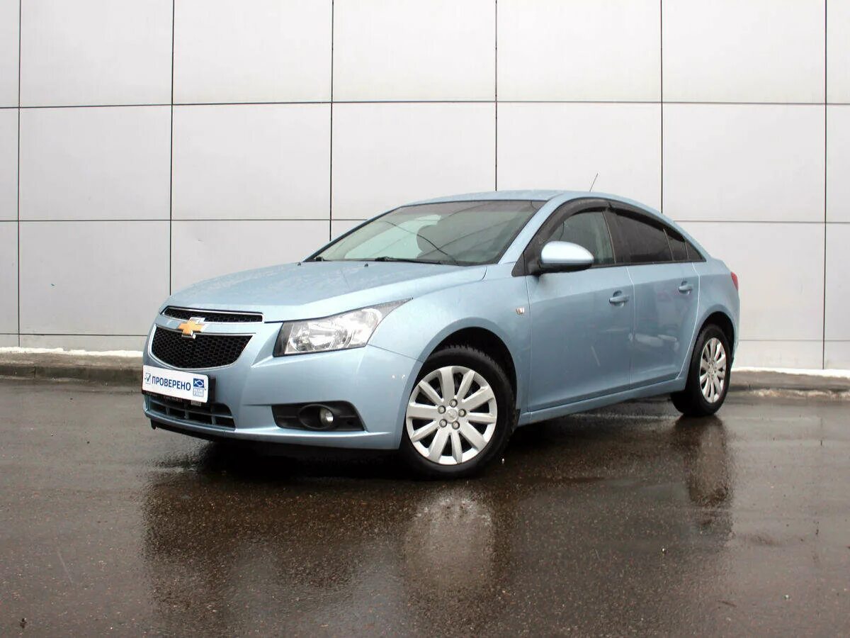 Шевроле круз б у купить. Chevrolet Cruze 2011 1.8. Шевроле Круз 2015 1.8. Шевроле Круз 1.8 седан. Шевроле Круз седан 2011.