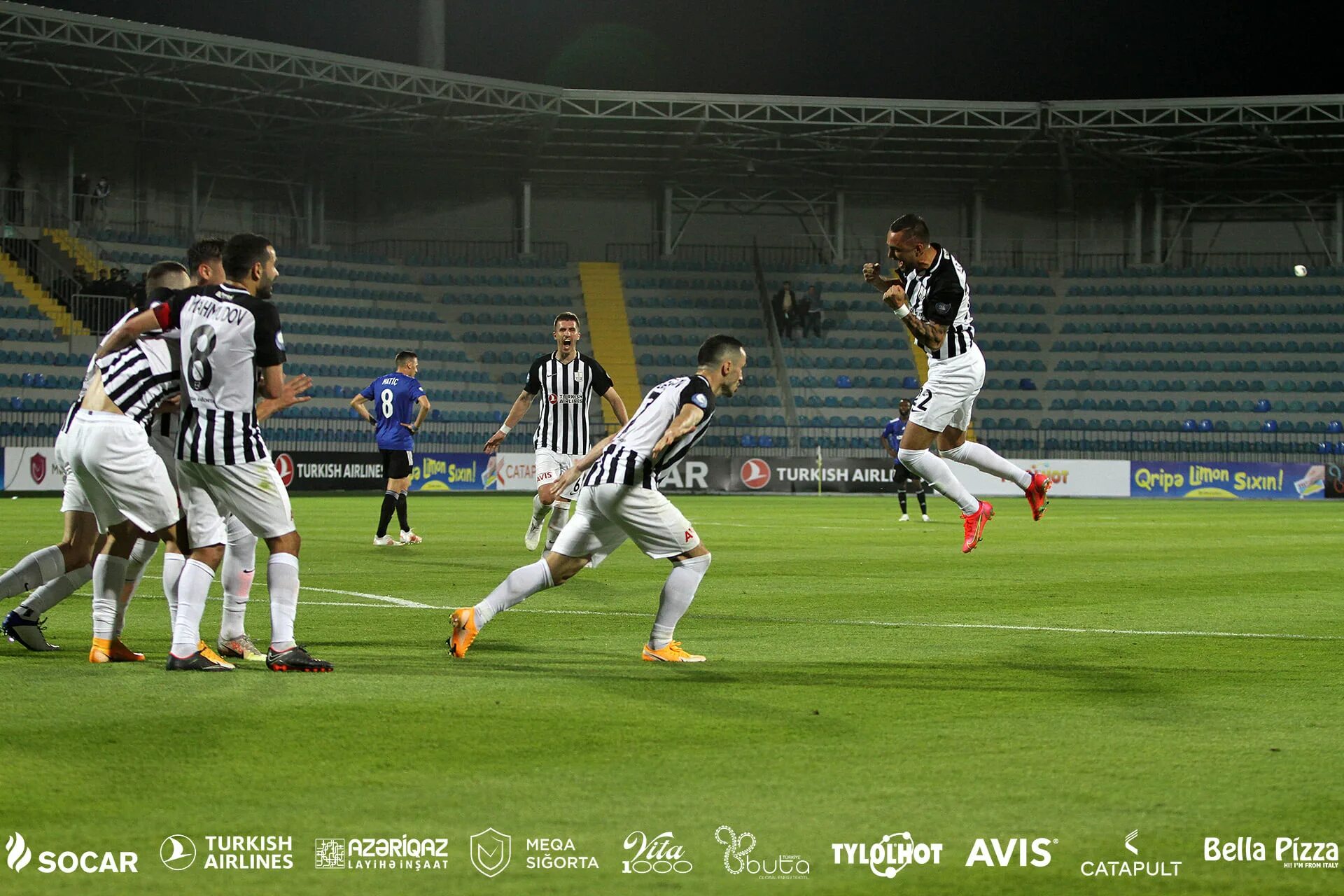 Прогноз нефтчи. Нефтчи форма. neftchi fc. нефтчи баку. карабах нефтчи.