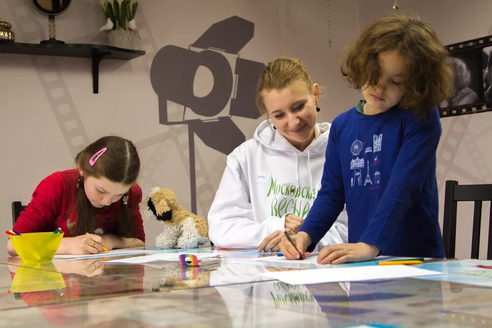 Мастер-классы для детей в москве. Детские кулинарные мастер классы. Детские мастер классы. Гончарнаяастерская для детей. Мастер классы для детей в москве сегодня.