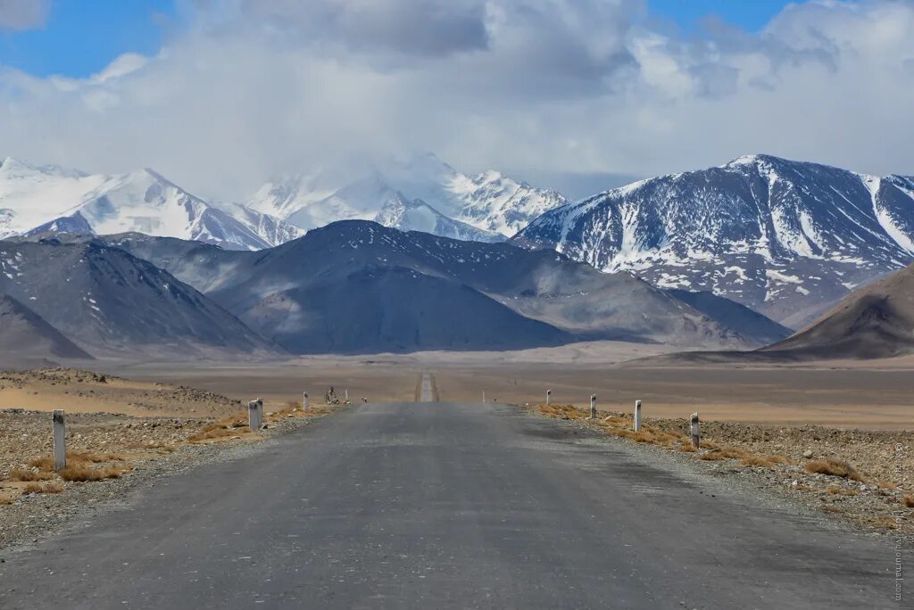 Памирский тракт ош-хорог. Азия тракт. Киргизия, таджикистан: памирский тракт. Мургаб киргизия. Памирский тракт киргизия.