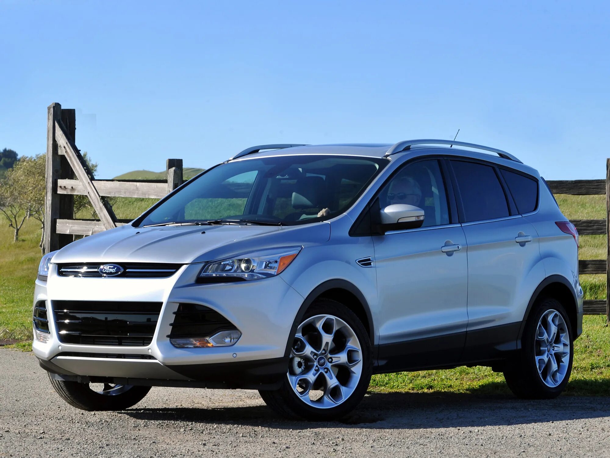 форд эскейп 3. Ford escape 2013. форд эскейп 2013. форд эскейп 2013 года. кроссовер форд эскейп.