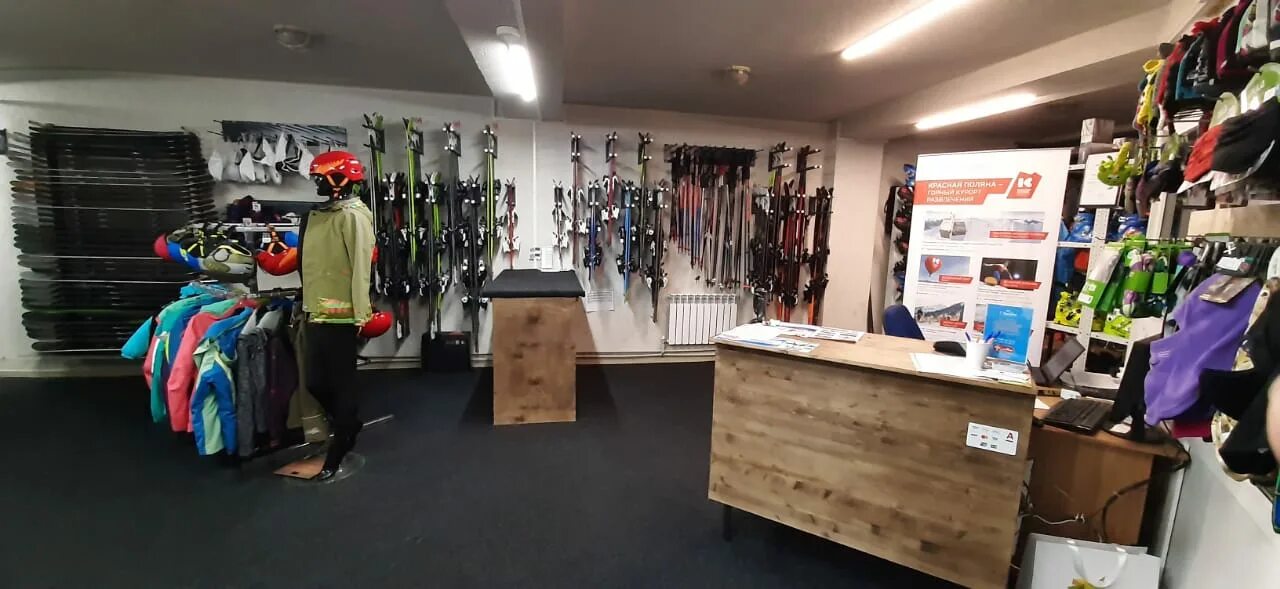 Лыжи напрокат сочи. Прокат лыж в сочи. Зимний спортивный инвентарь. Прокат лыж в сочи. Защитников кавказа 118 красная поляна.