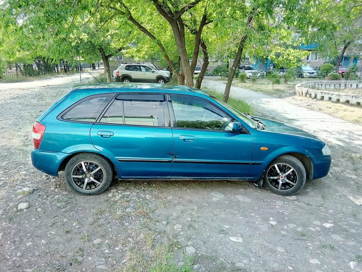 Mazda 323f универсал. Mazda 323 1998 хэтчбек. Mazda 323 bj хэтчбек. Mazda 323f хэтчбек. Мазда 323 хэтчбек