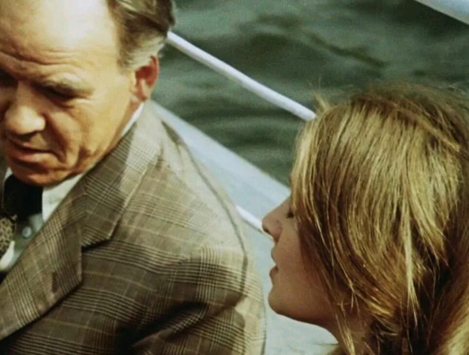 Особенности драмы жизнь человека. Драмы монолог. Драмы монолог. Н. Монолог фильм 1972.