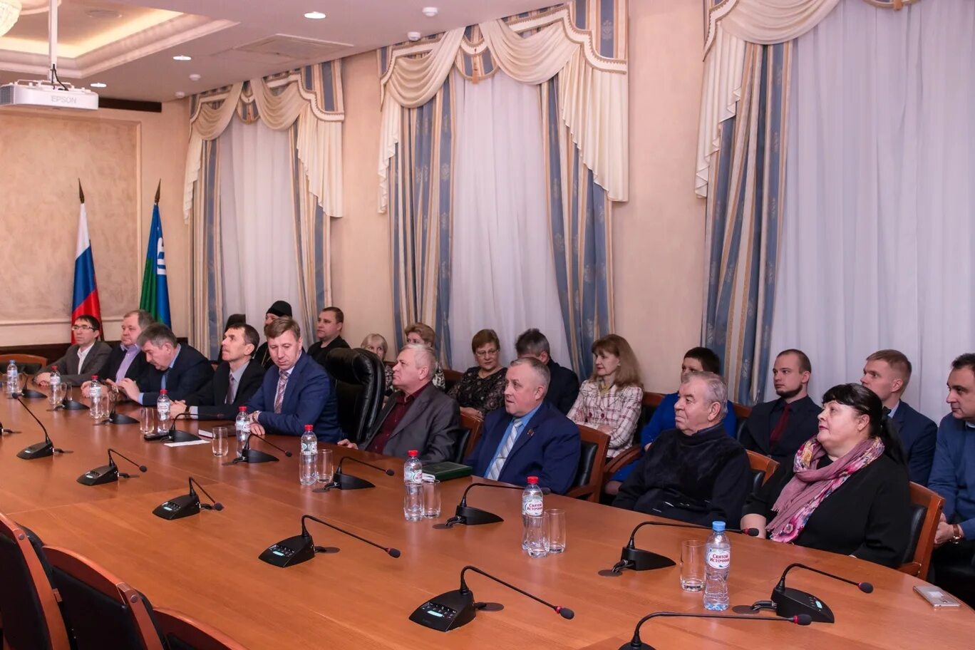 Заседание правительства хмао. Глава города белоярский хмао. Правительство ханты мансийска. Новости югры сегодня. Церемония награждения хмао югра.