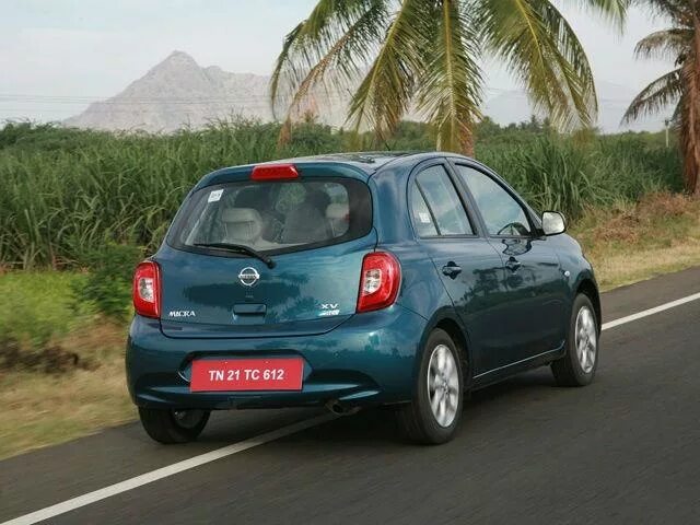 Ниссан микра сбоку. Ниссан микра 2015. Nissan micra k12 2010. Ниссан микра видео. Nissan micra k13.