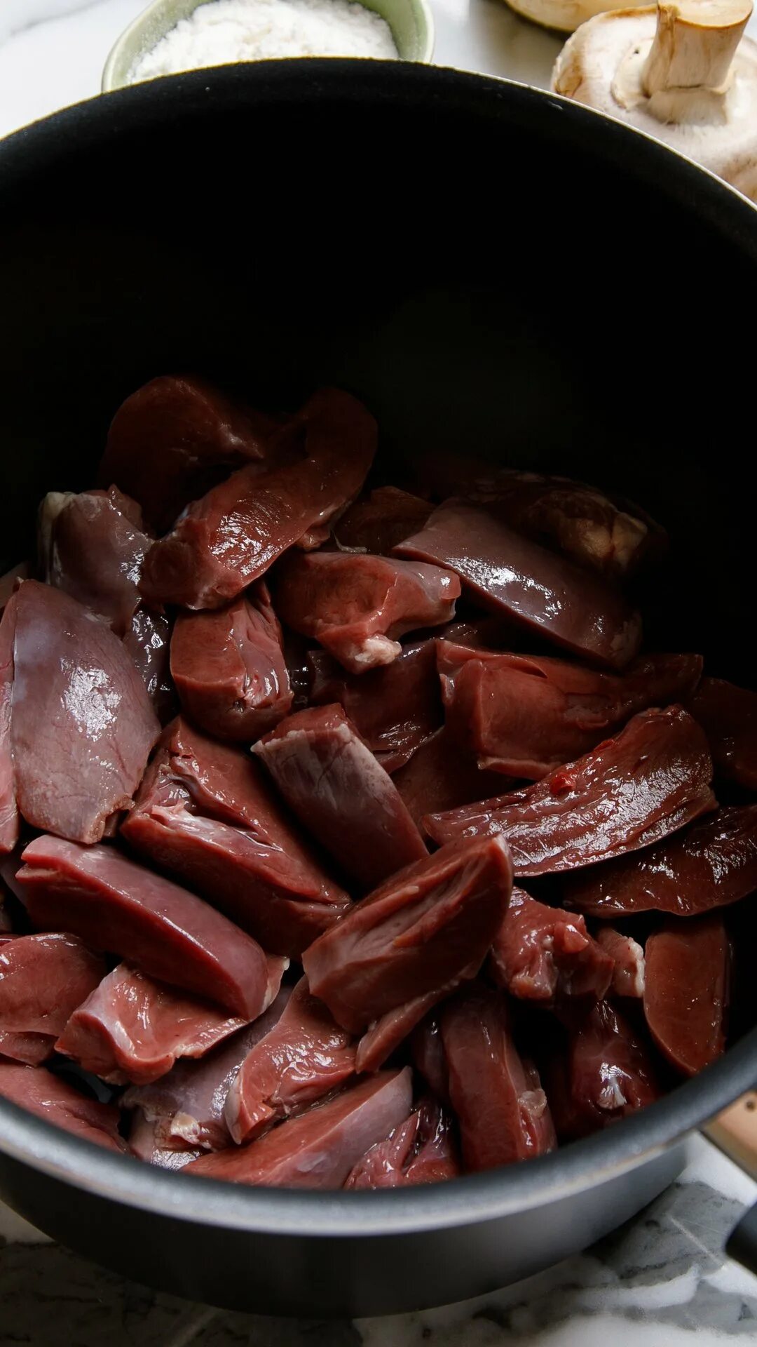 Рецепт сердечек индейки. Рецепт сердечек индейки. Блюда из индюшачьих сердечек. Блюда из индюшачьих сердечек. Сердце индейки блюдо.