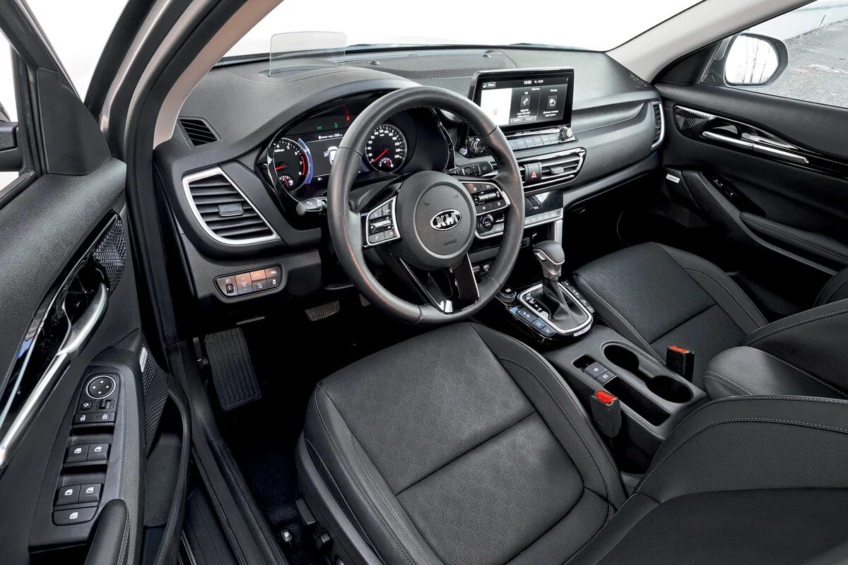 Интерьер салона Kia Seltos