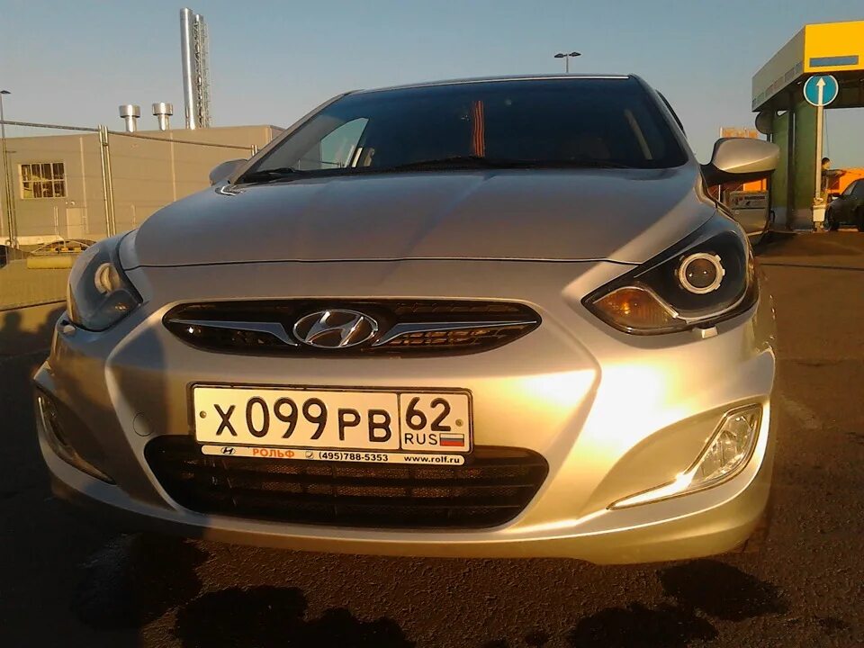 Линзованные фары солярис 1. Линзы Солярис 1. Линзы на Солярис 2015. Линзы Hyundai Solaris 1. Линзы на Хендай Солярис.