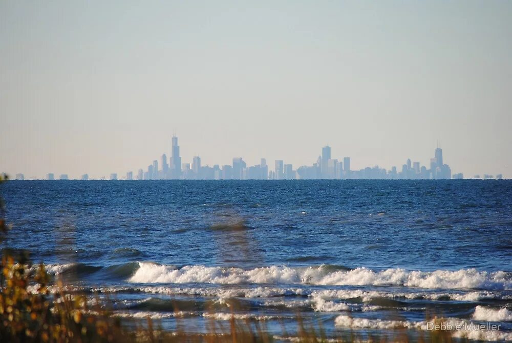 Был виден из далека. Озеро Мичиган Чикаго. Вид на Чикаго с озера Мичиган. Озеро Мичиган Чикаго пляж. Озеро Мичиган Иллинойс.