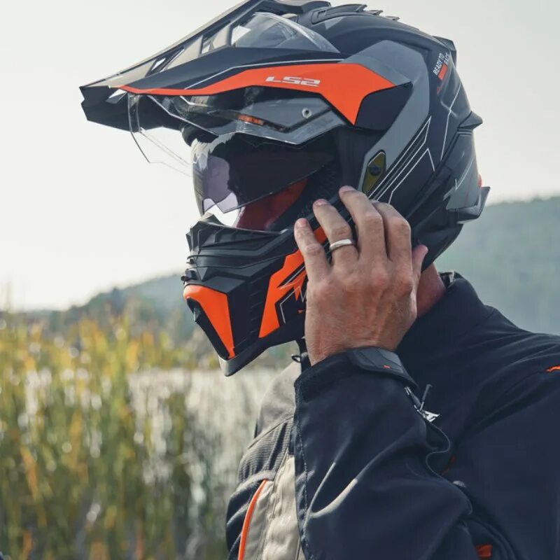 агес хельм. шлем земли. шлем земли. шлем земли. человек в железной маске арт.