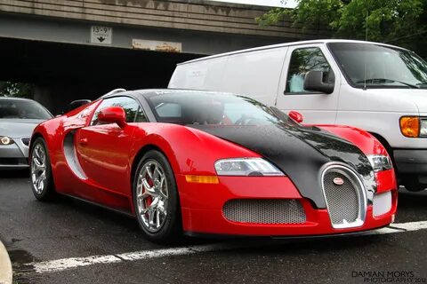 Красная bugatti