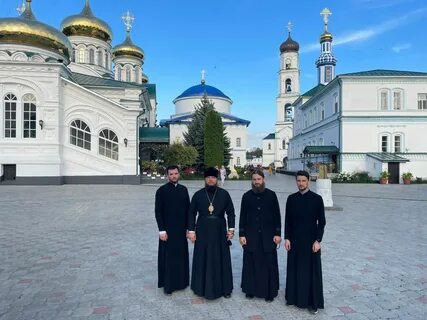 Посетили монастырь