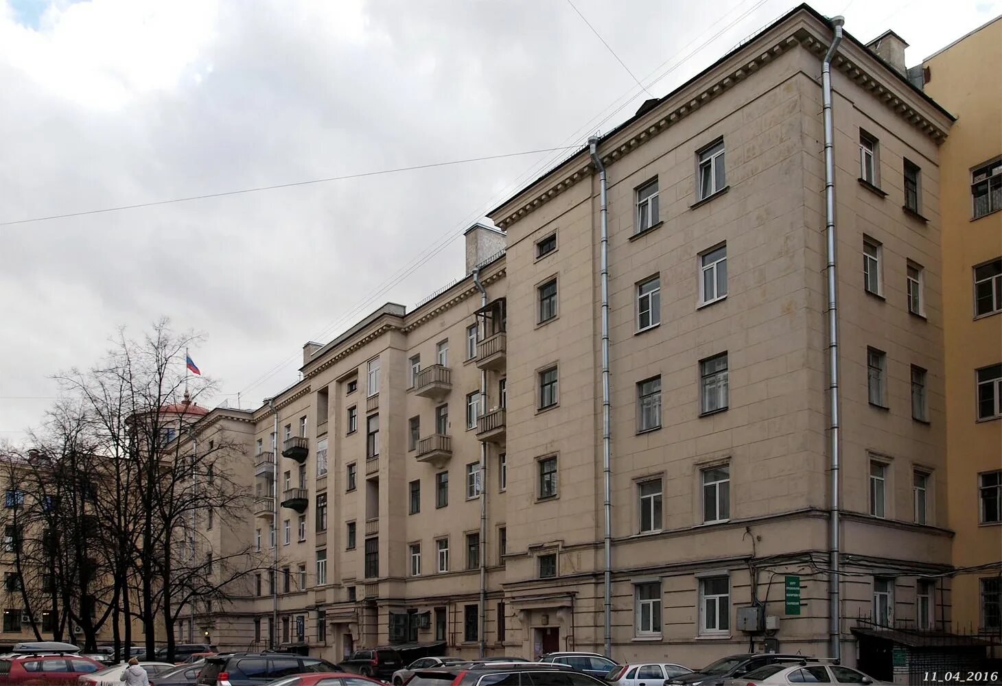 Площадь ленина д 8/8 спб. Ленина улица 46 санкт-петербург квартира. Финляндский вокзал фонтаны. Площадь ленина 3 спб. Сахарный переулок 2/35.