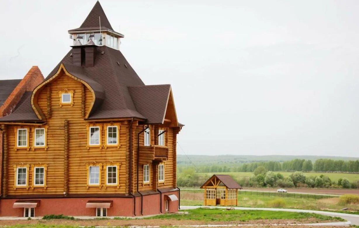 Родники нижний новгород. Боярские Терема Нижегородская область. Живые Родники Нижний Новгород. Живые Родники Нижегородская область. Детинец живые Родники.