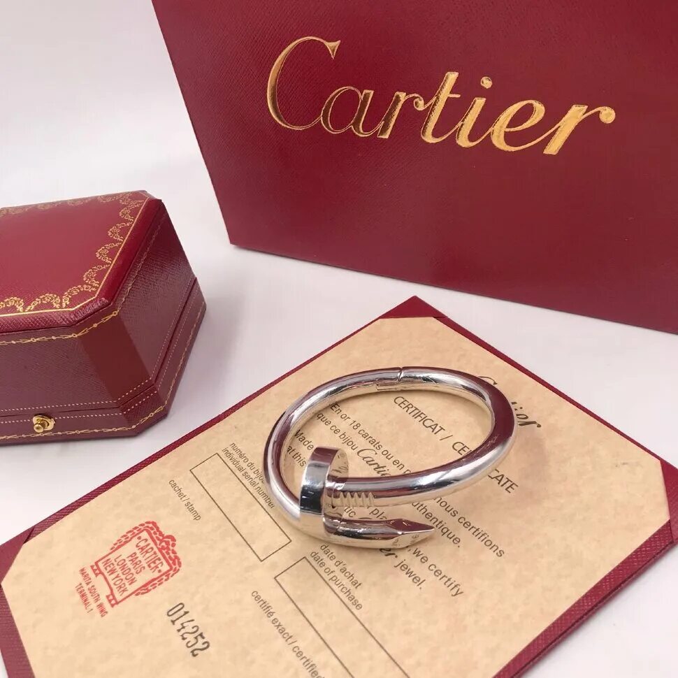 картье тринити. кольца тринити ювелирный дом картье. браслет cartier love, 10 бриллиантов. картье кольцо бугатти. золотой набор тиффани картье.