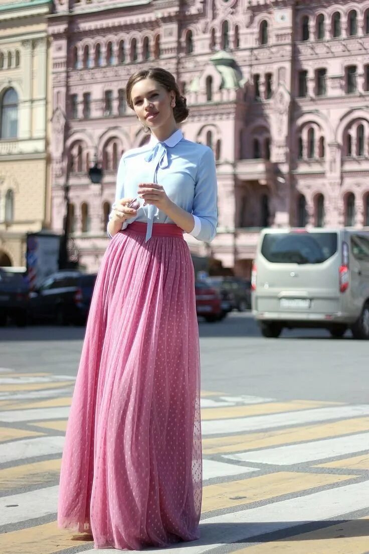 Прилично одеваться. Katerina Dorokhova юбка. Катерина Дорохова Татаринова. Девушка в длинной юбке. Длинная юбка.