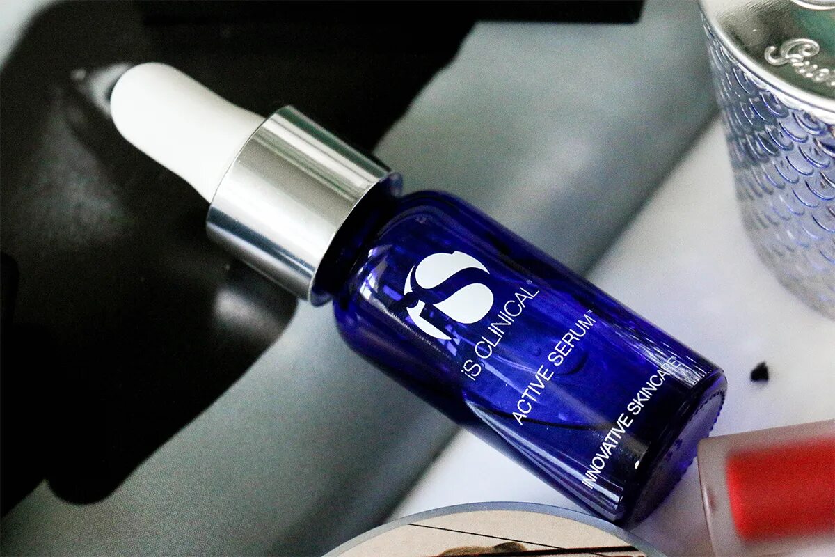 Актив серум. Is clinical active serum. Сыворотка актив серум - active serum. Боди серум от ис клиникал. Phyto-c bionic serum.