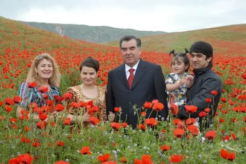 Сколько лет таджикистану