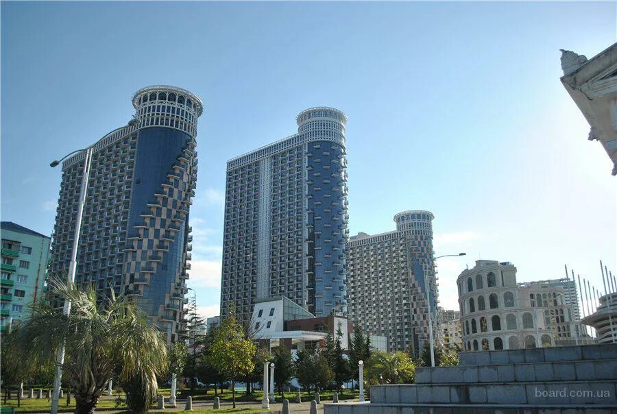 Orbi sea. Батуми грузия апартаменты. Orbi sea. Sea towers батуми. Грузия батуми орби сити.