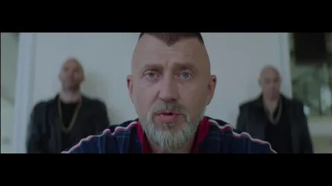 Кто поет песню бумер