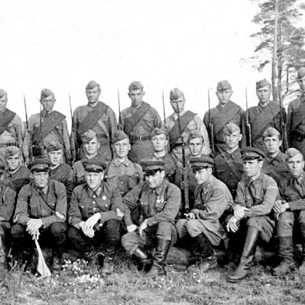 92 пограничный полк войск нквд. Батальонный комиссар некрасов иван михайлович. Стрелковые полки нквд. 236 конвойный полк нквд. 18 кавалерийский полк нквд г мары.