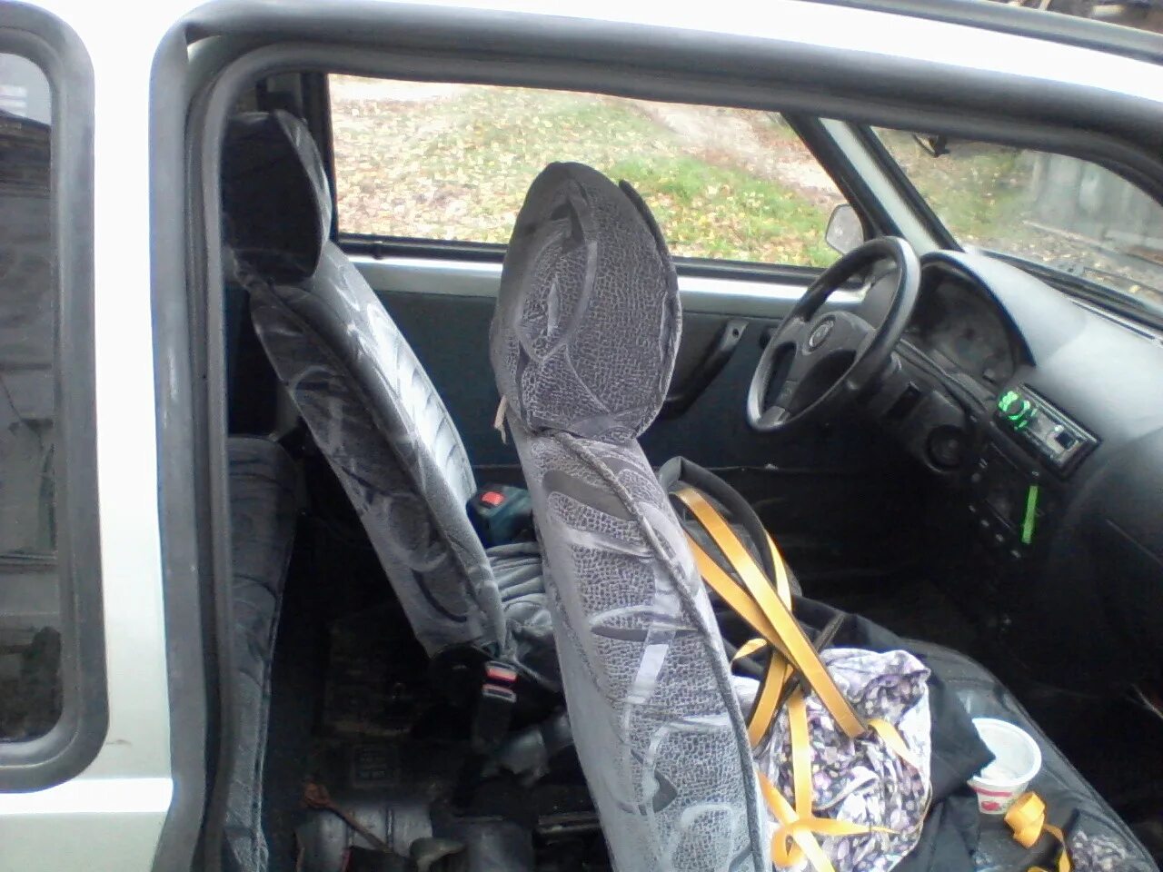 Уплотнитель приора на оку. Уплотнитель двери ваз 21213. Уплотнительные резинки на оку. Уплотнитель двери ваз 1111. Ока уплотнитель дверь.