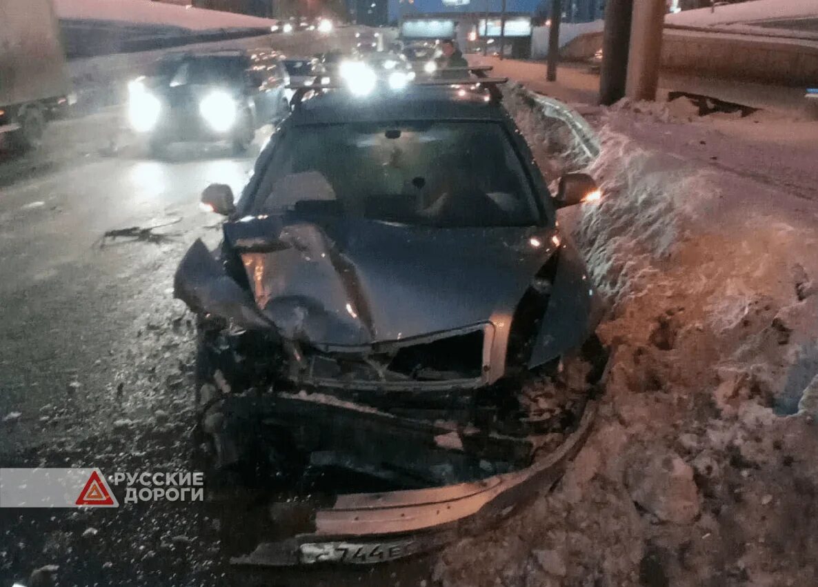 Авария на Ипподромской. Авария на Ипподромской Новосибирск. ДТП на Ипподромской в Новосибирске сегодня. Авария на Ипподромской Новосибирск сегодня. Сбежал дтп