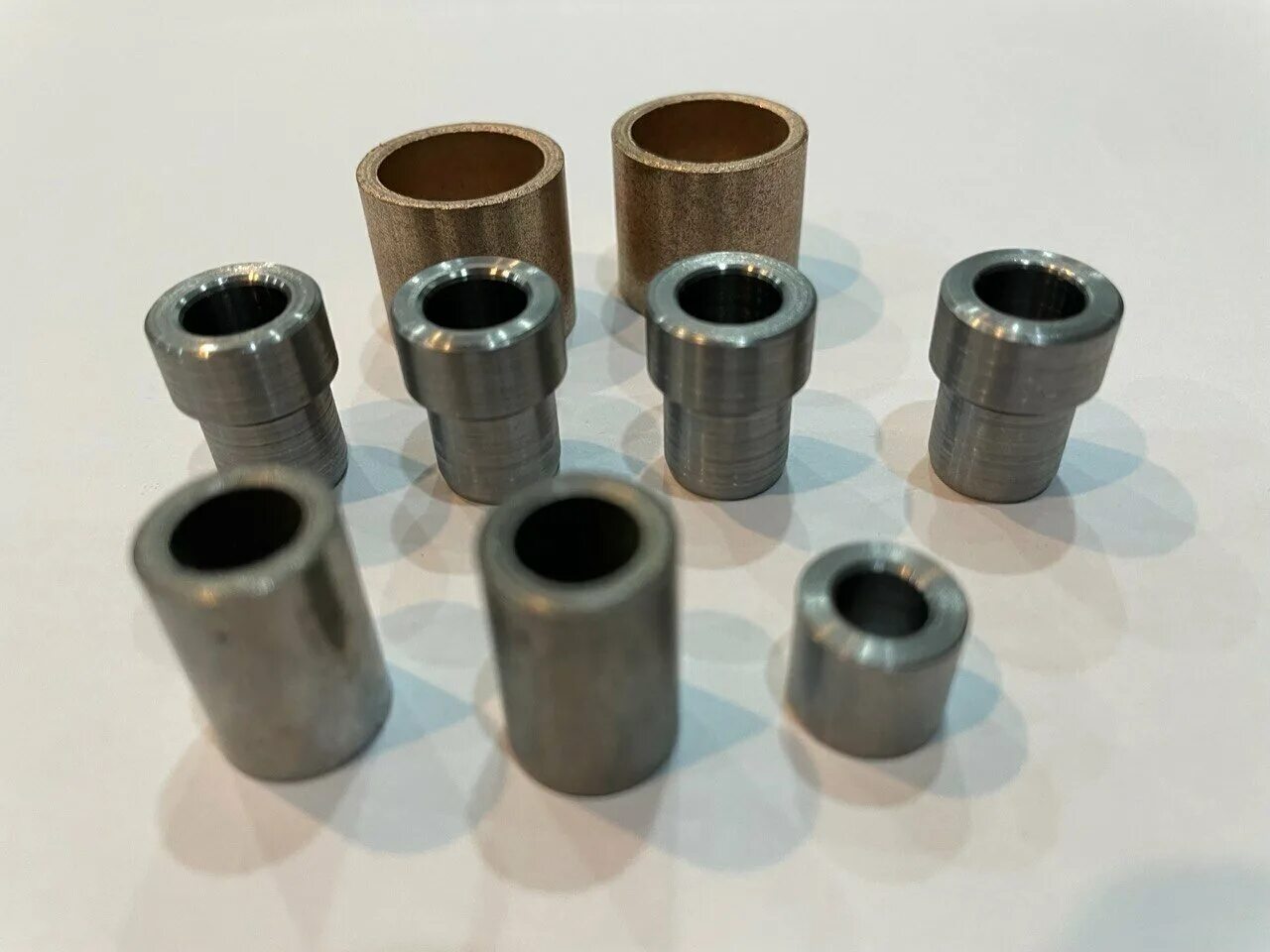 Втулка кпп 2170. Кпп калина 1118 втулки. Втулки направляющие кпп 2108-2110. Направляющие кпп ваз 1118. Втулка направляющая кпп ваз 2108.