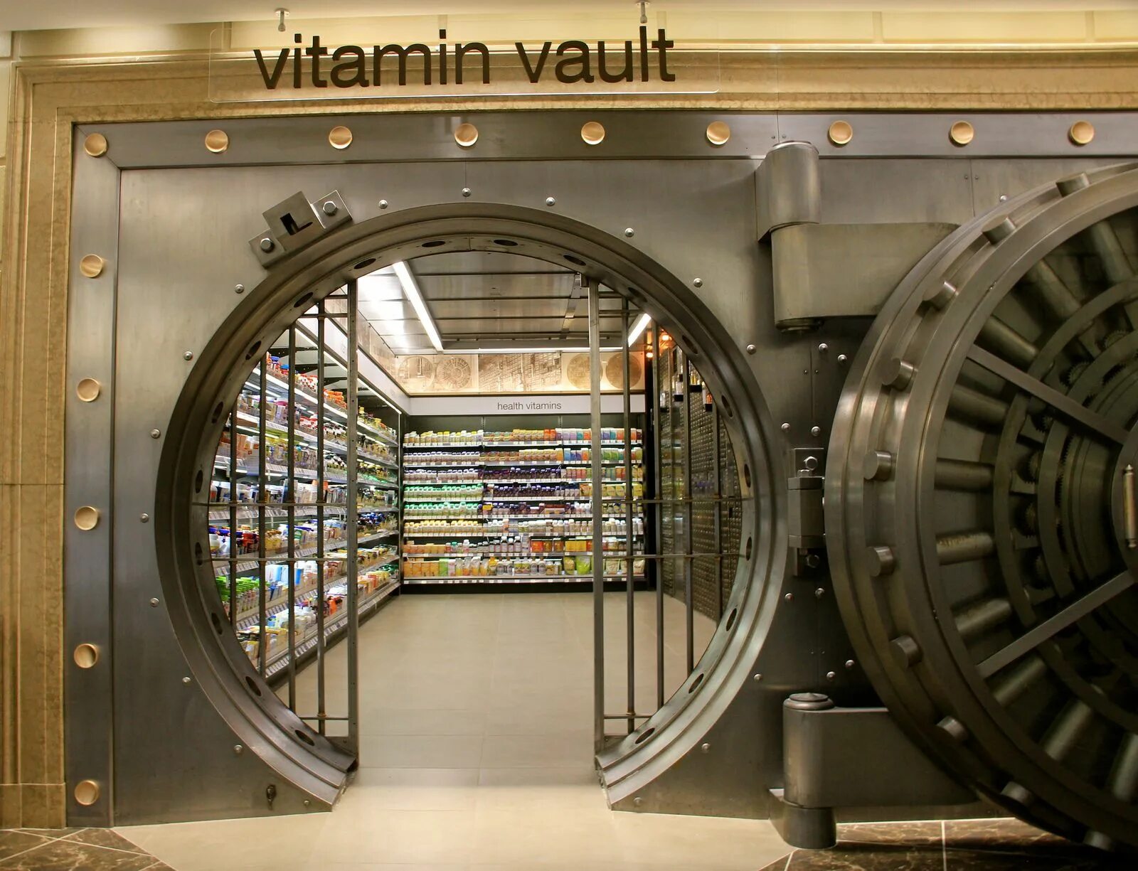 Ball vault