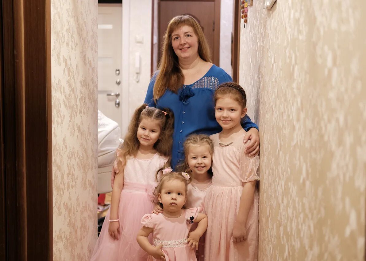 В семье пятеро дочерей. Дружная семья. Пять детей фото. 7 Дочек семья. Фото дочка для детей.