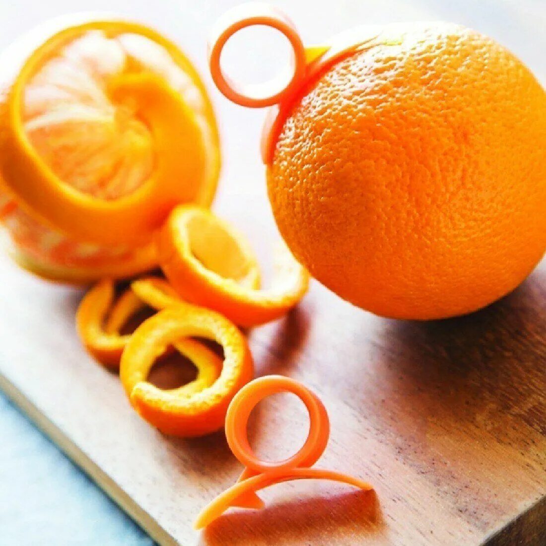 Апельсиновая кожура. Апельсиновая корка. Кожура апельсина. Цедра апельсиновая. Оранжевый лимон.