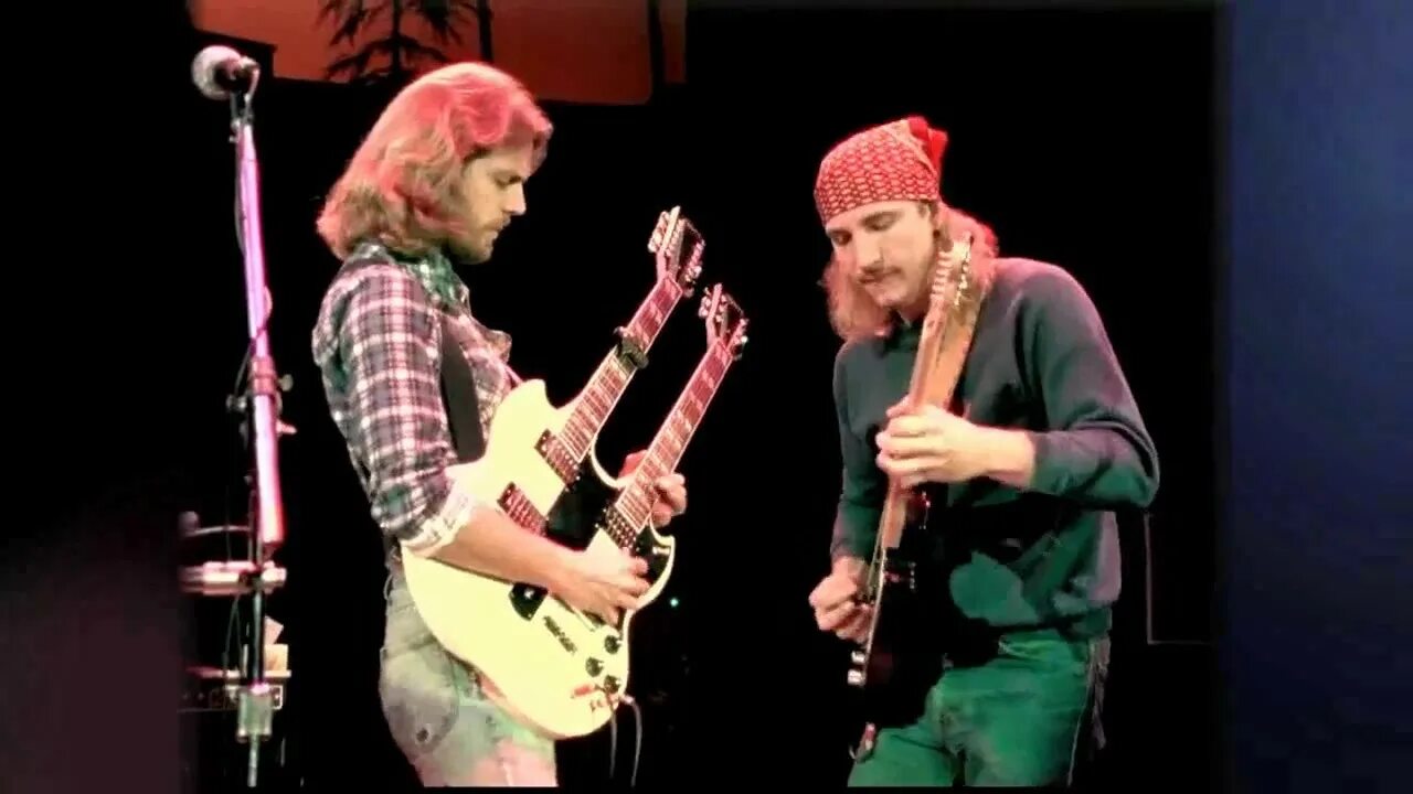 Eagles отель калифорния. Отель калифорния 1977. Eagles band 1977. 1976 - hotel california. Отель калифорния группы иглз.