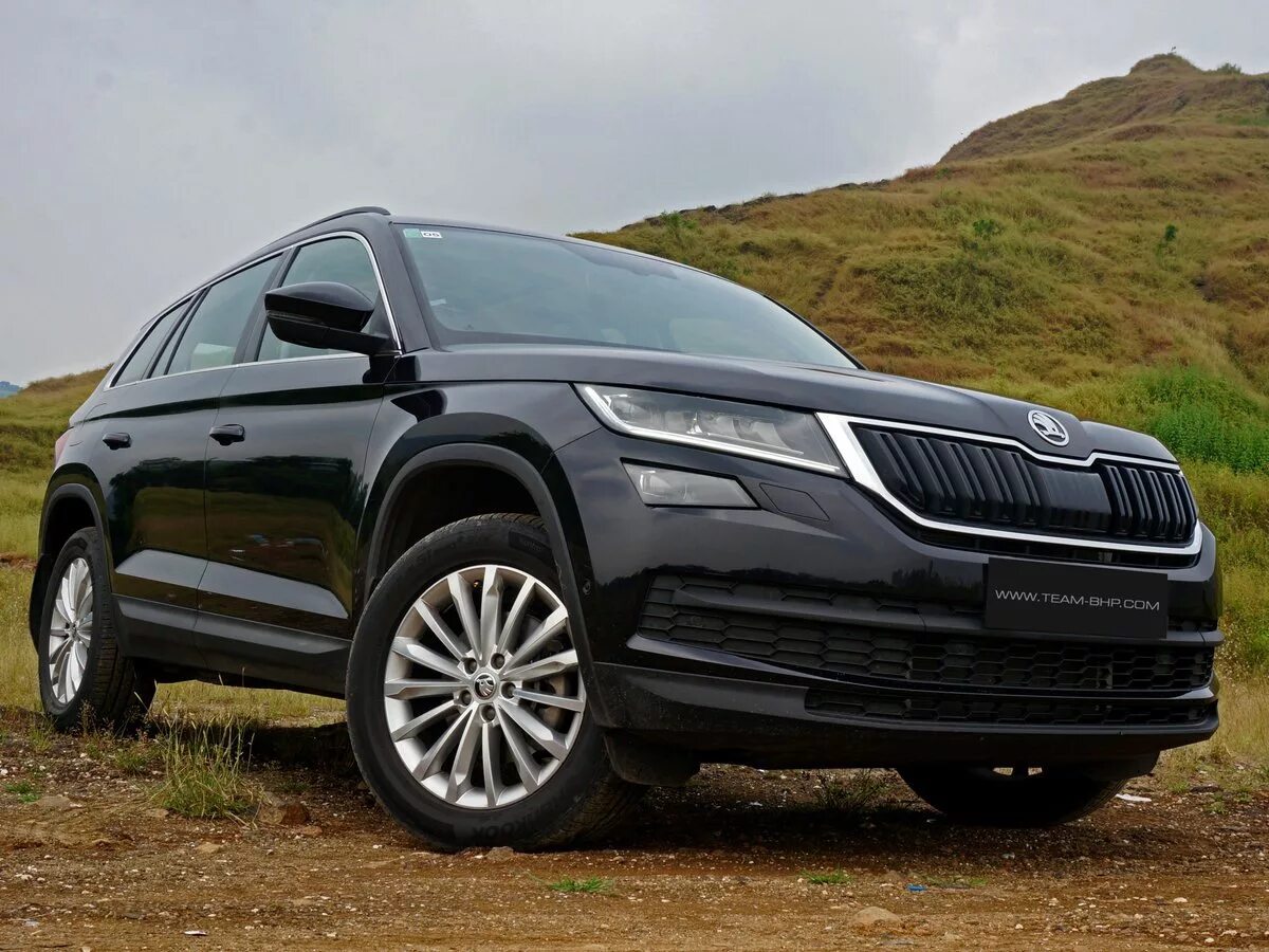 Кодиак б у купить. Skoda Kodiaq. Skoda Kodiaq Style. Škoda Kodiaq Black. Кодиак диски Trinity черный.