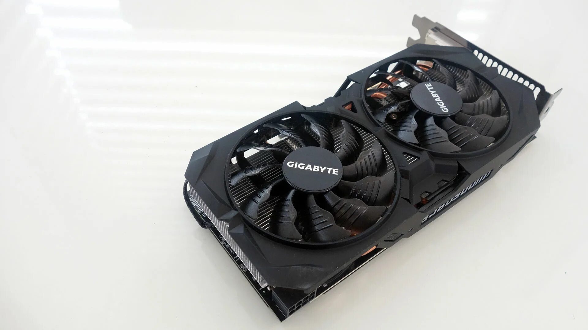 R9 380 Gigabyte Windforce. R9 380 4gb Windforce. R9 380 4gb Gigabyte. R9 380 4gb Gigabyte Windforce. Amd r9 380 series