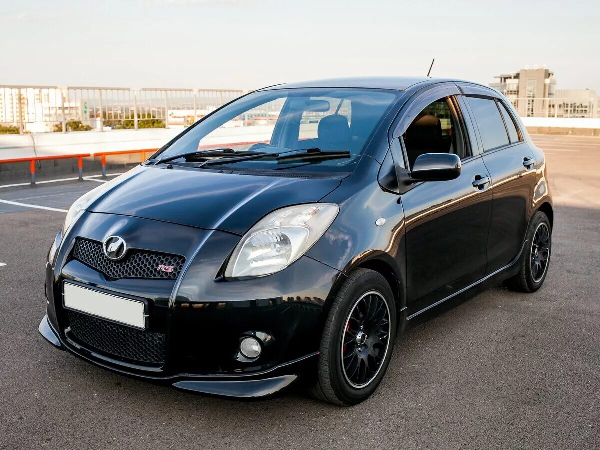 Wit машина. Toyota Vitz. Тойота Витц черная. Toyota Vitz RS 2007. Toyota Vitz II.