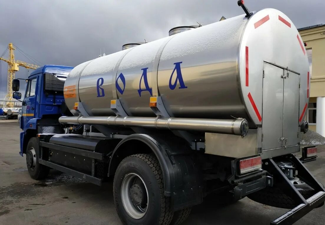 М. Машина вакуумная 5676g8. Подвоз воды автоцистернами. Камаз 5511 водовоз. Водовоз ford cargo (v-20,0 t).