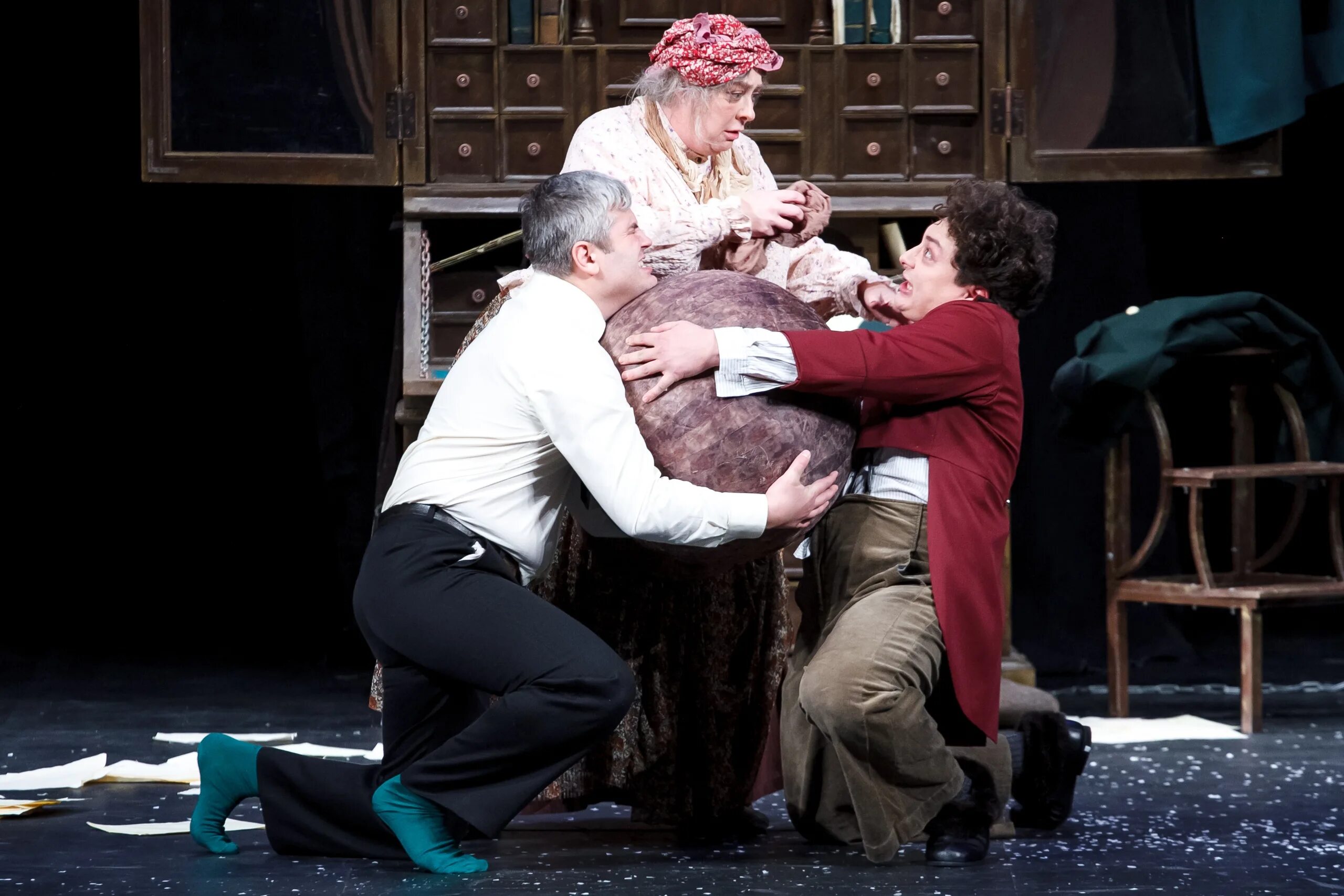 Китайский спектакль. Театр ленсовета ревизор. Как называется спектакль в театре. Т. Как называется спектакль в театре.