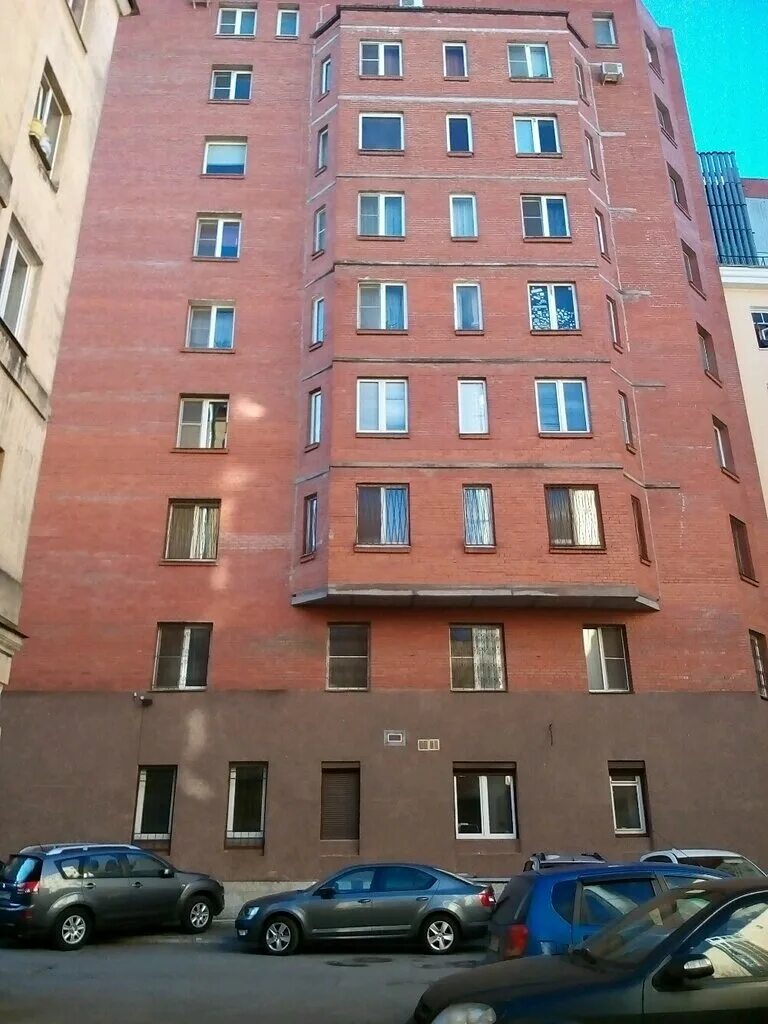 Центр здоровья нижний новгород. Белы куна 1 к 2 первая семейная клиника петербурга. Восточная 15/6 многопрофильный медицинский центр. Два крыла медицинский центр. Платная клиника в москве.